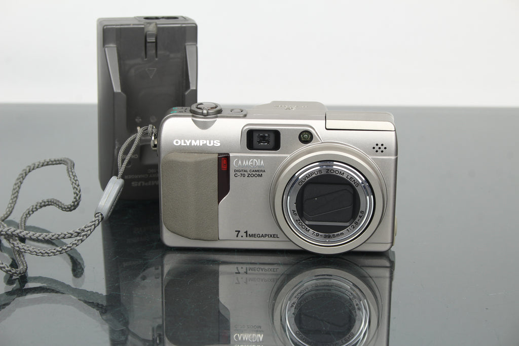 Olympus C-70 Zoom