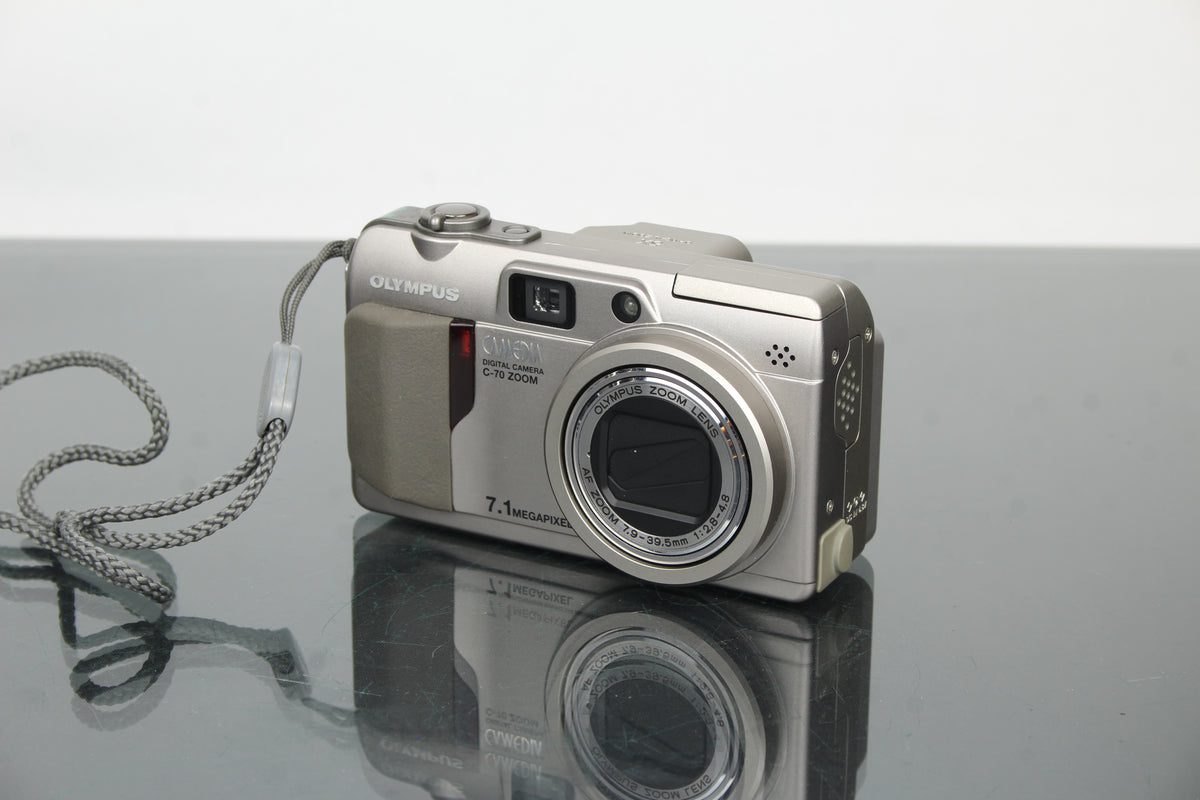Olympus C-70 Zoom