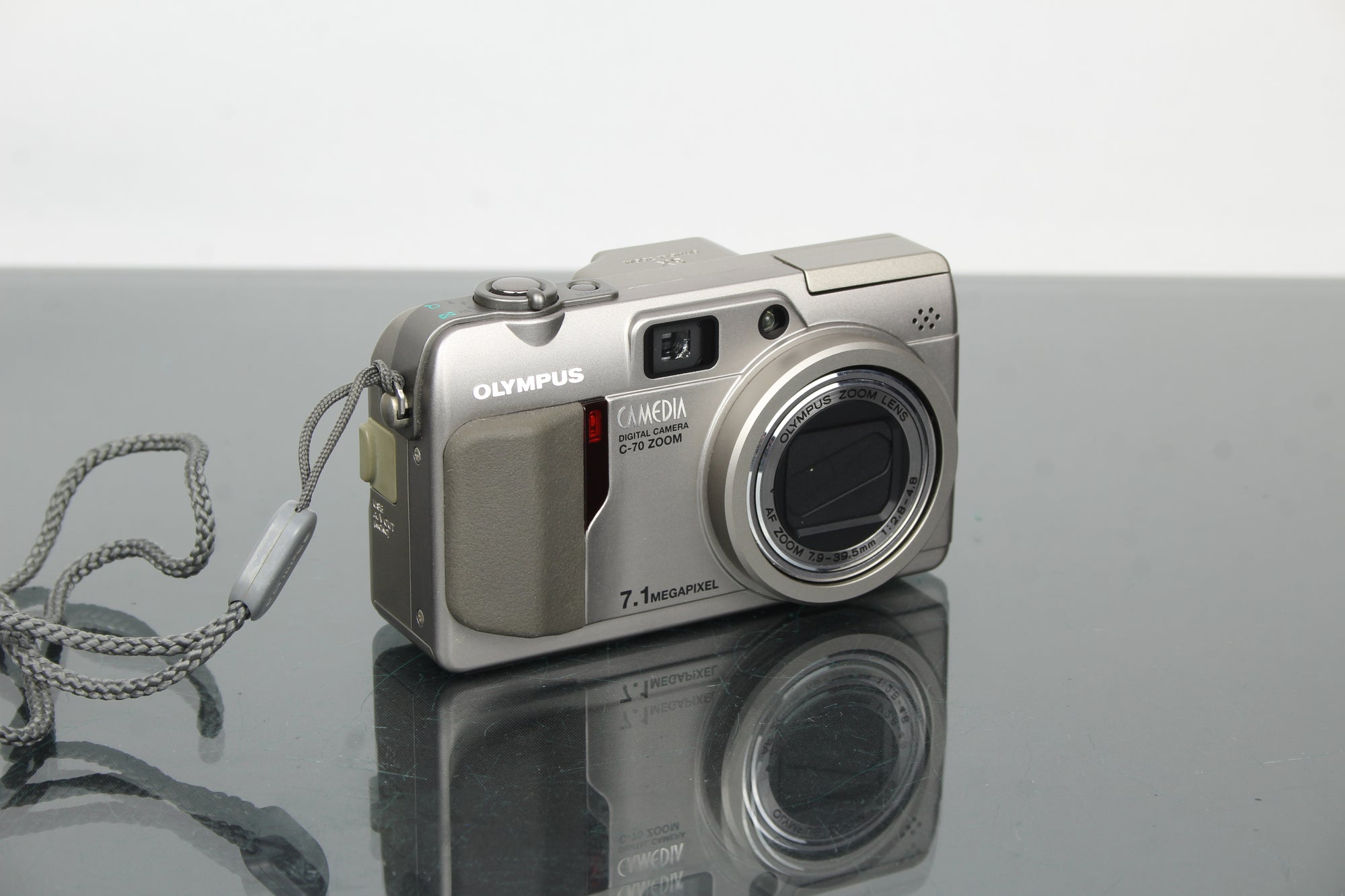 Olympus C-70 Zoom