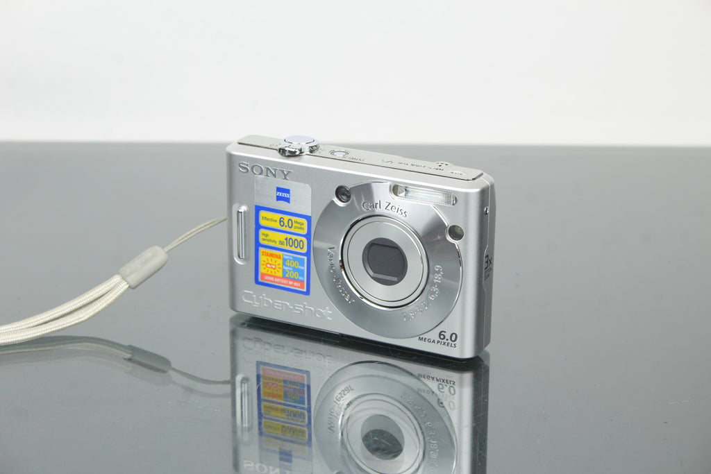 Sony Cyber-shot DSC-W30