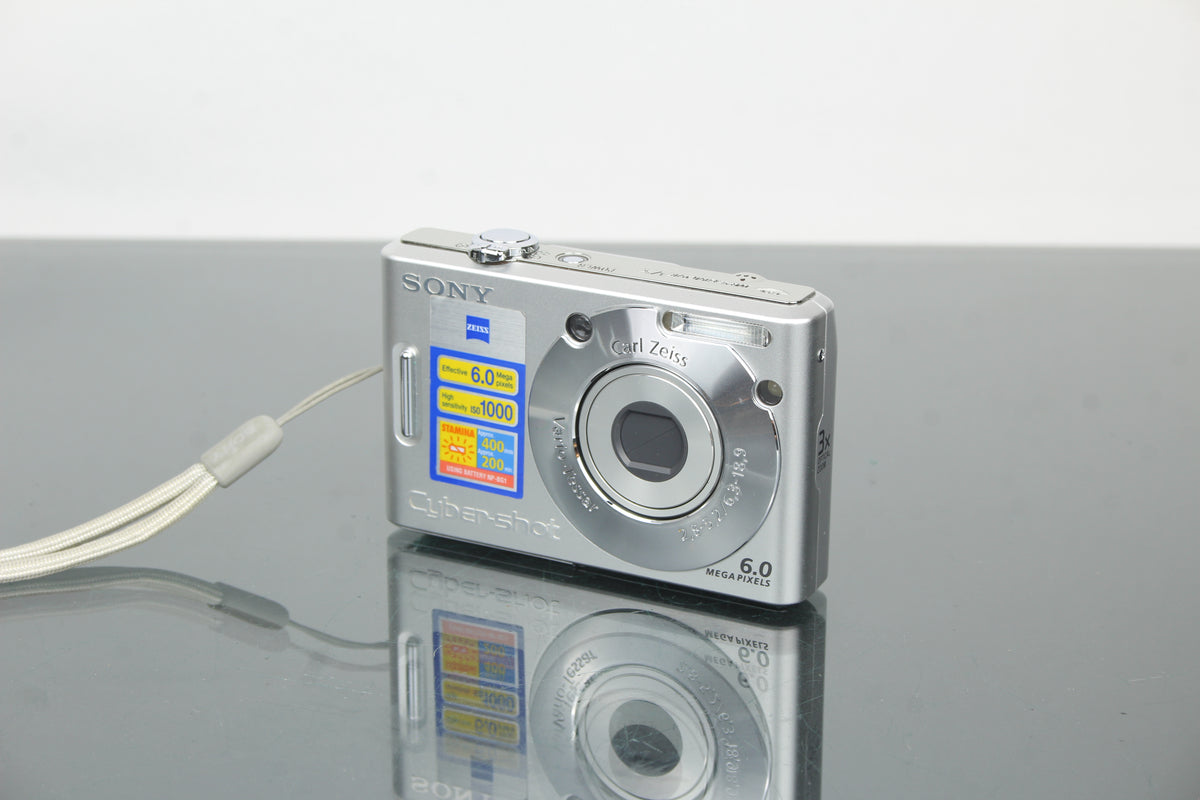 Sony Cyber-shot DSC-W30