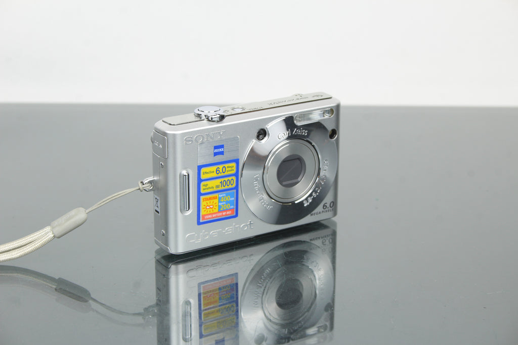 Sony Cyber-shot DSC-W30
