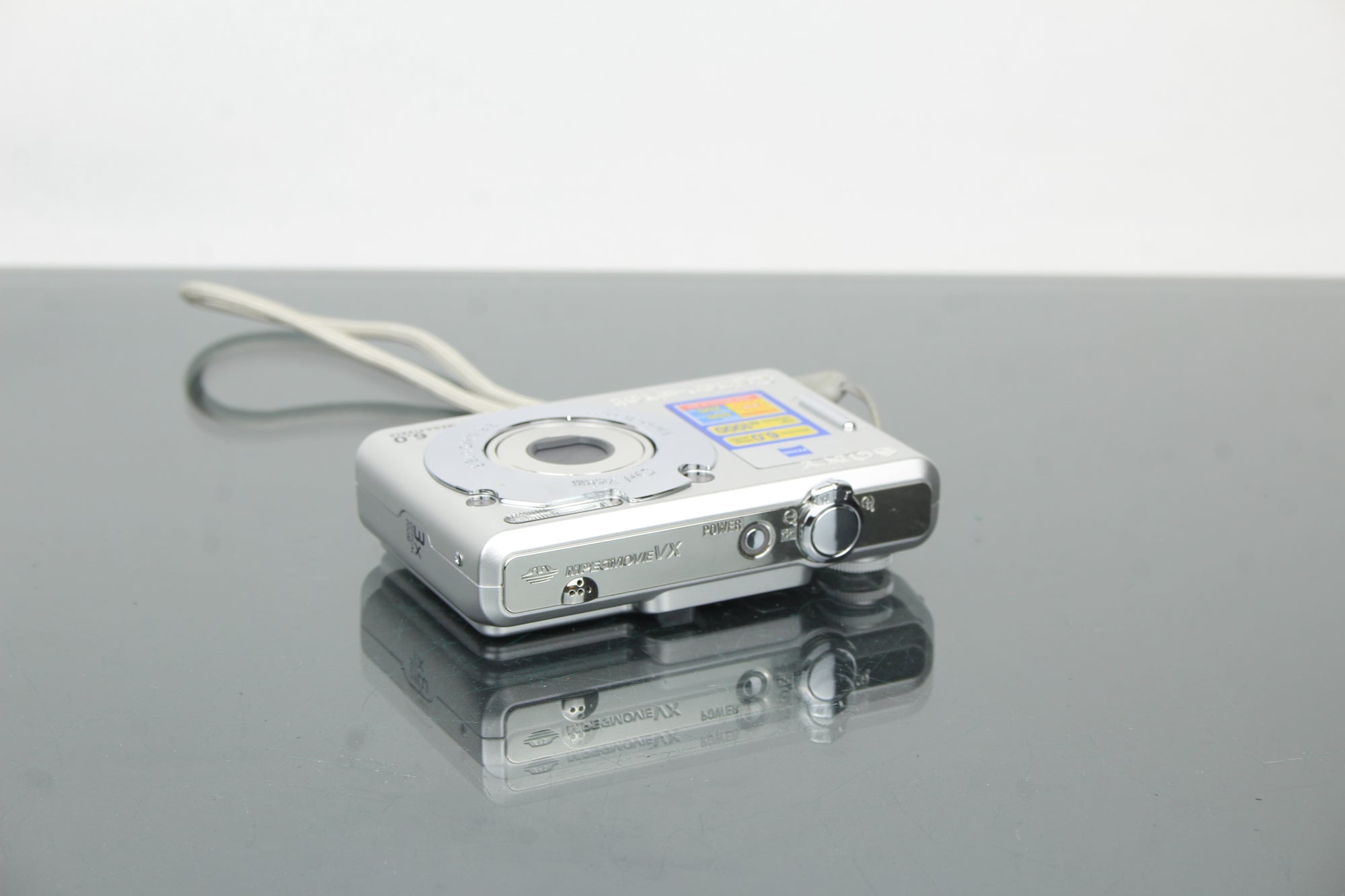 Sony Cyber-shot DSC-W30