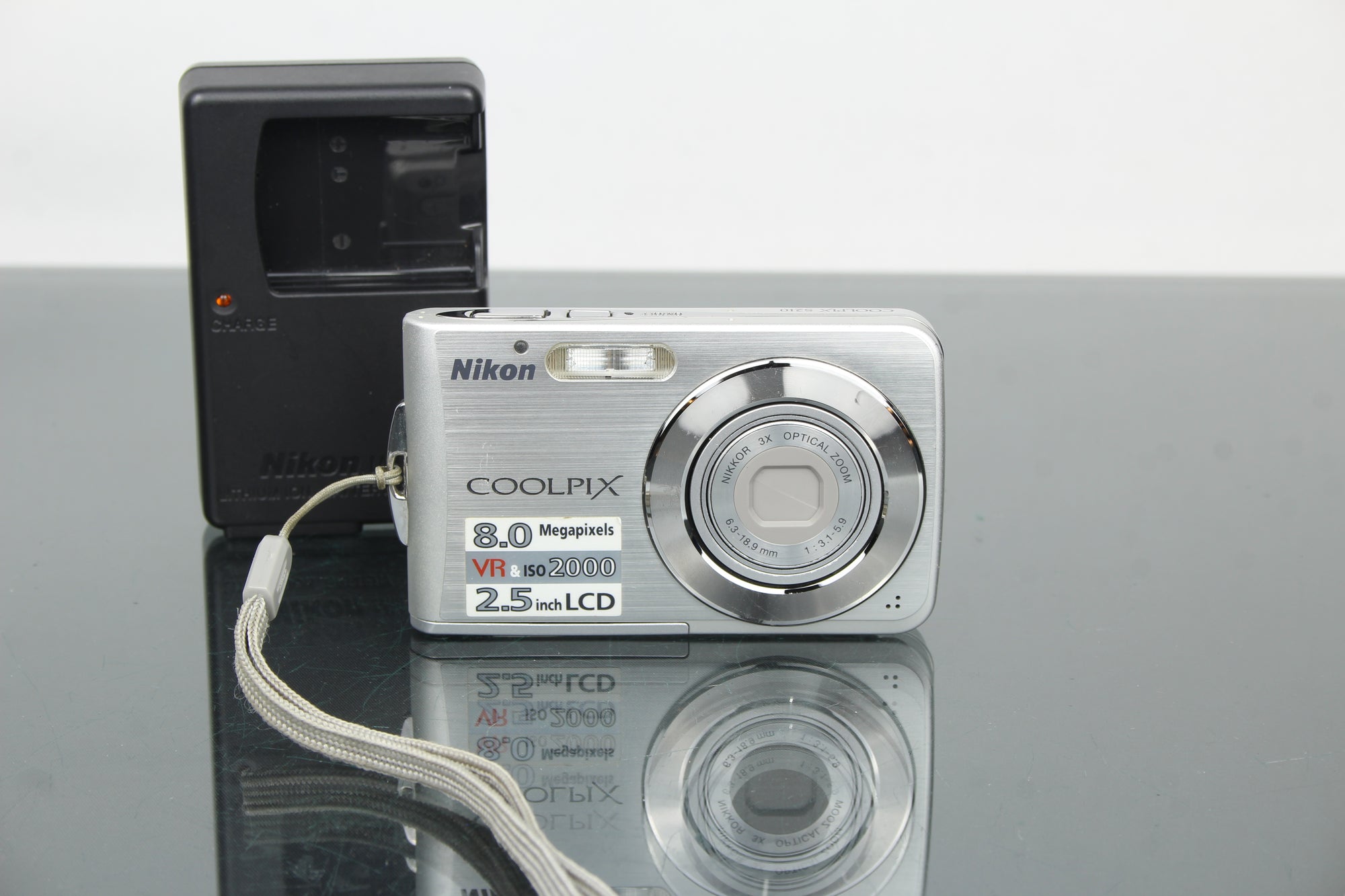 Nikon Coolpix S210