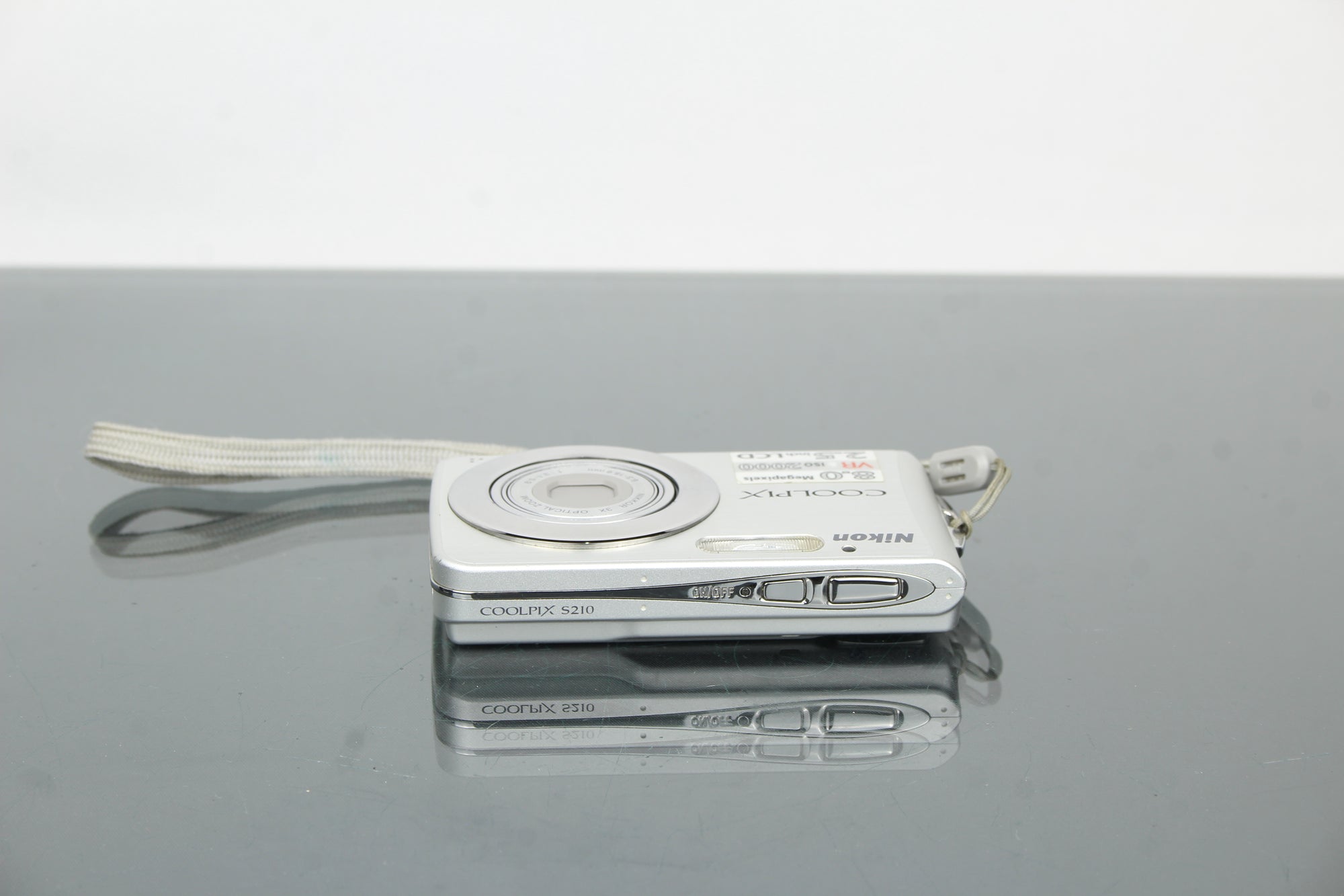 Nikon Coolpix S210