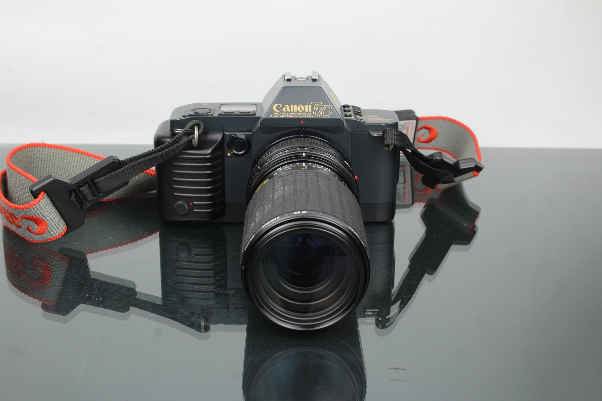 Canon T70 + Sigma 80-200mm f/4.5-5.6 FD lens
