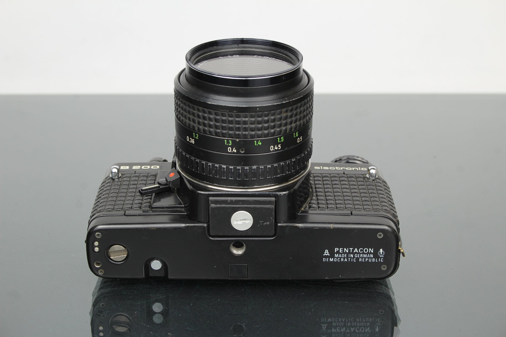Praktica B200 electronic + Prakticar 50mm 1.8 lens