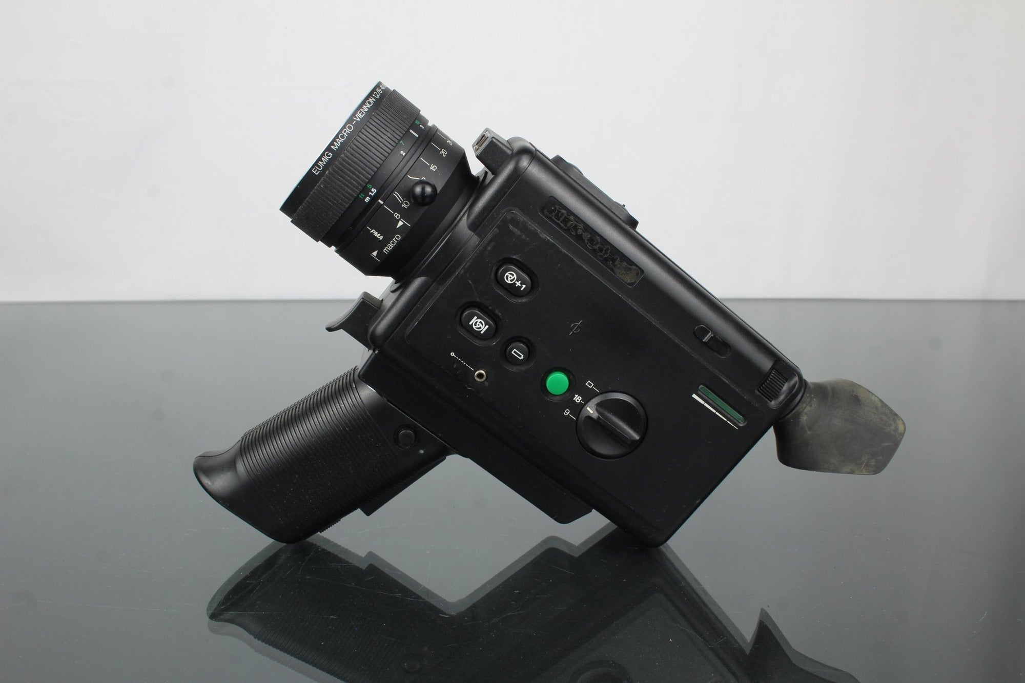 Eumig Super 8 - Dutch|Thrift