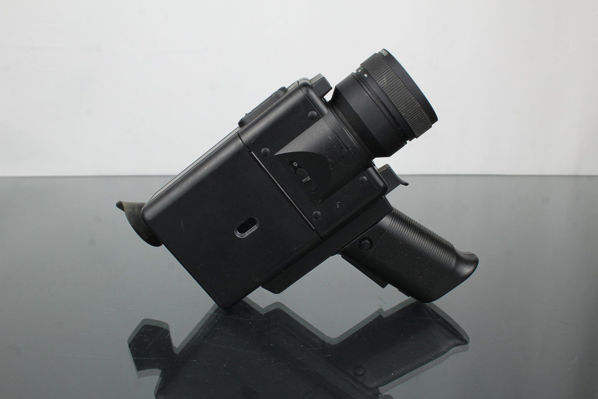 Eumig Super 8 - Dutch|Thrift
