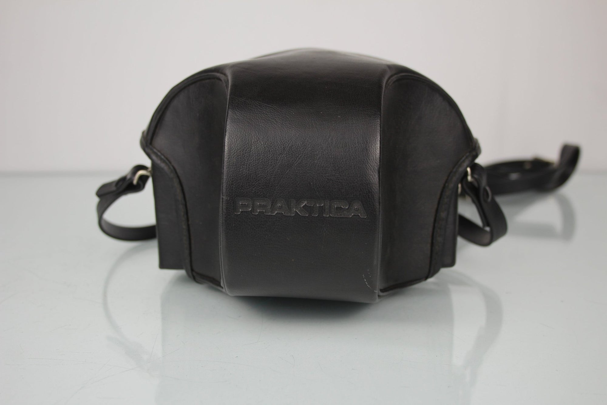 Exakta RTL 1000 + Pentacon Auto 1.8/50 - Dutch|Thrift