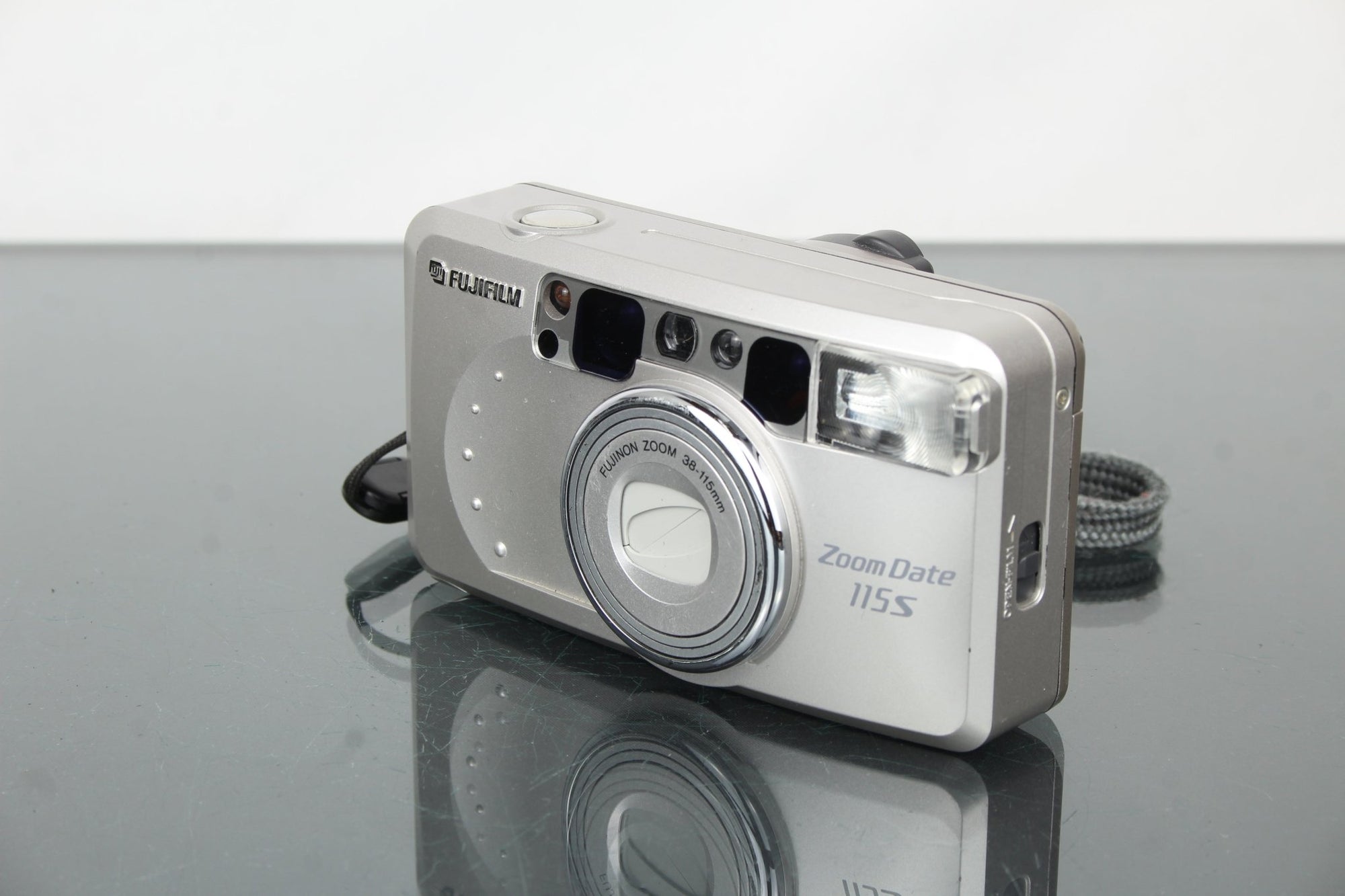 Fujifilm ZoomDate 115s - Dutch|Thrift