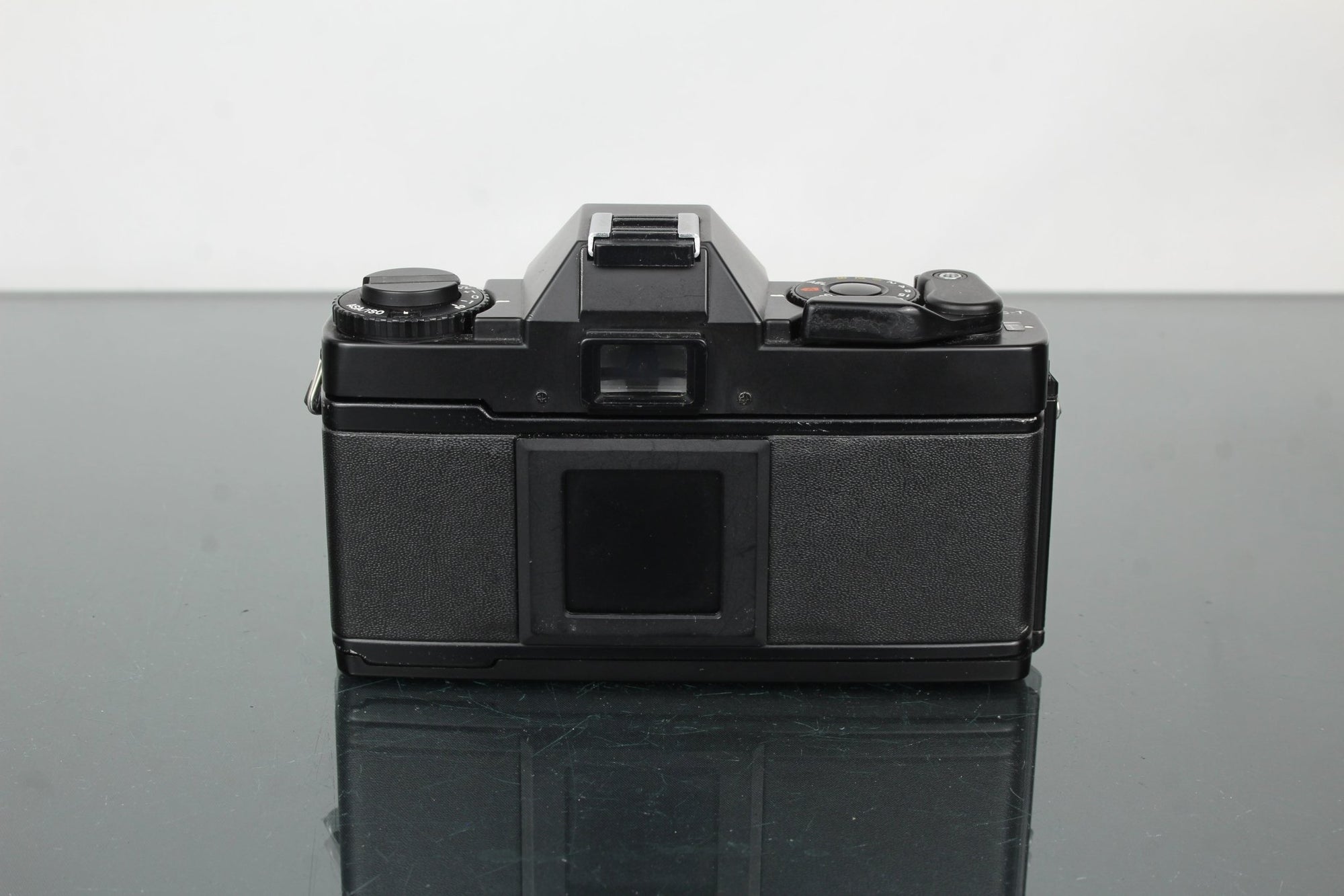 Mamiya ZM quartz + Mamiya - Sekor 1:3.5 28mm lens - Dutch|Thrift