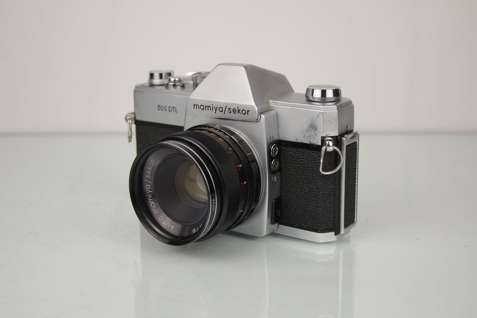 Mamiya/Sekor 500 DTL + Auto Mamiya/Sekor 1:2 f=50mm - Dutch|Thrift