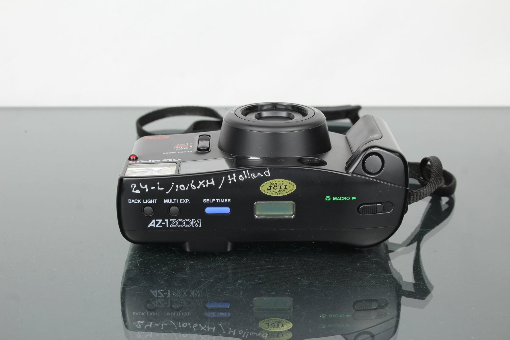 Olympus AZ - 1 Zoom - Dutch|Thrift