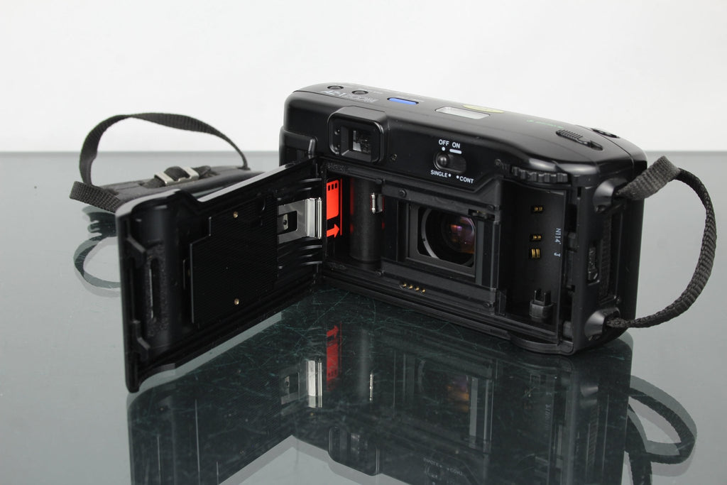 Olympus AZ - 1 Zoom - Dutch|Thrift