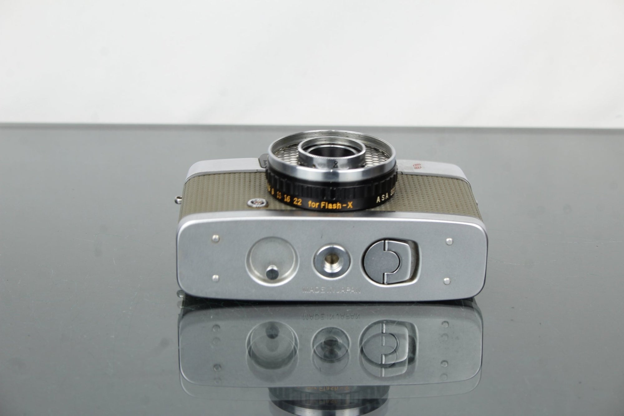 Olympus - Pen - EE - Dutch|Thrift