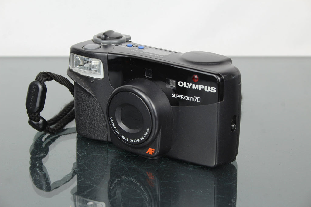 Olympus Superzoom 70 - Dutch|Thrift