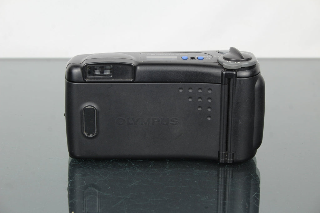 Olympus Superzoom 70 - Dutch|Thrift