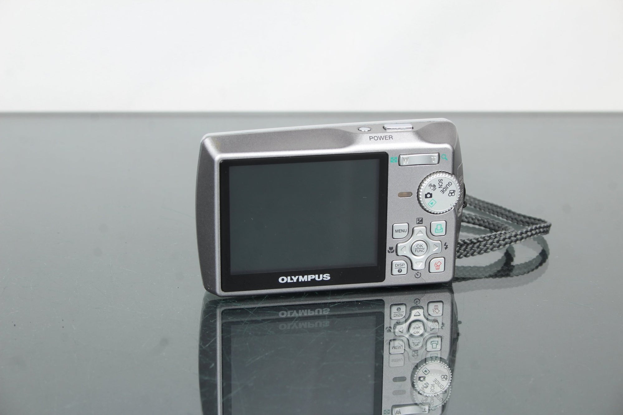 Olympus U 700 - Dutch|Thrift