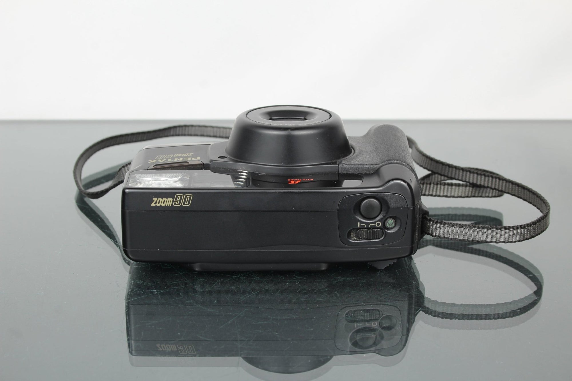 Pentax Zoom 90 - Dutch|Thrift