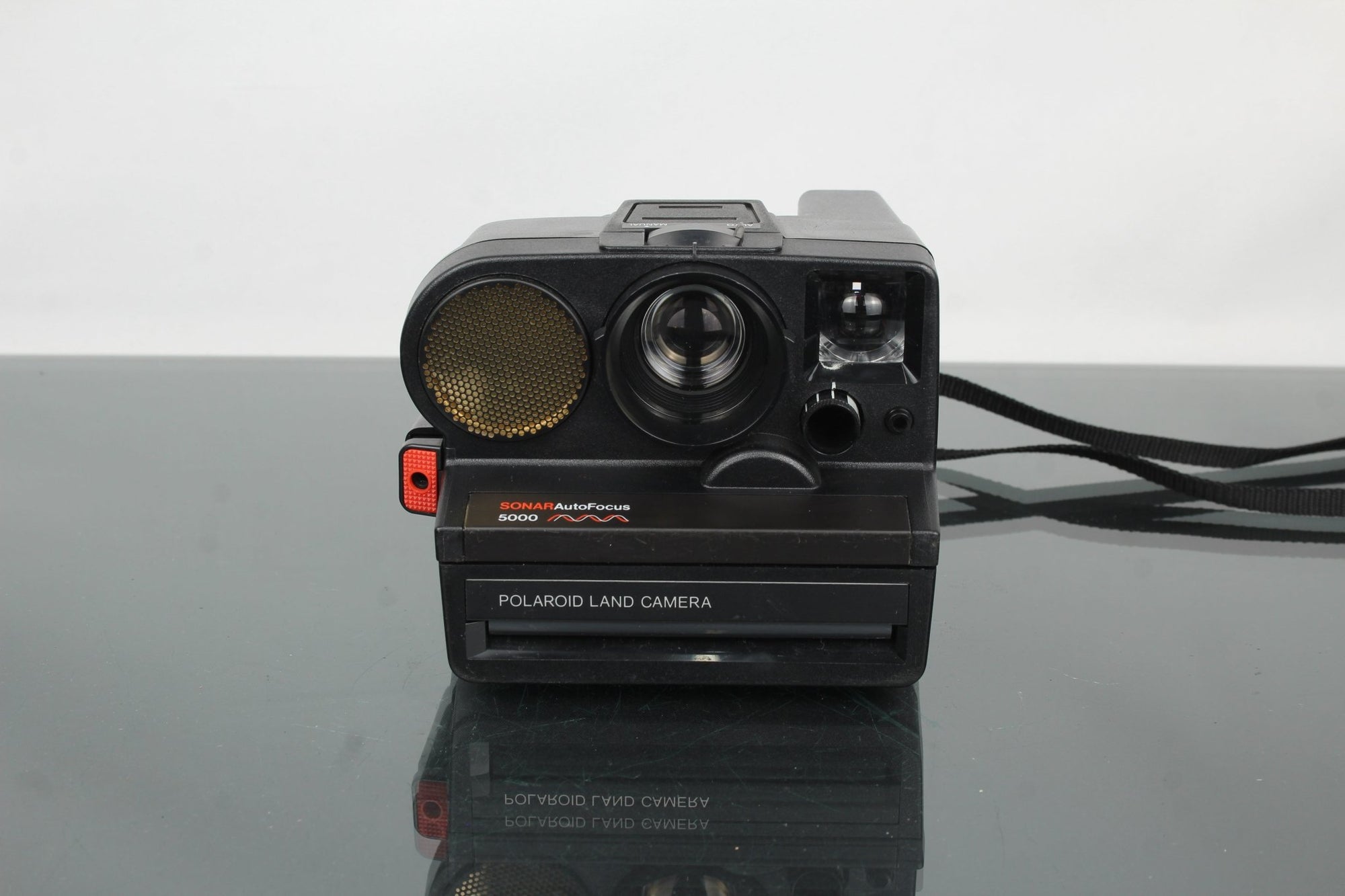 Polaroid Land Sonar Autofocus 5000 - Dutch|Thrift