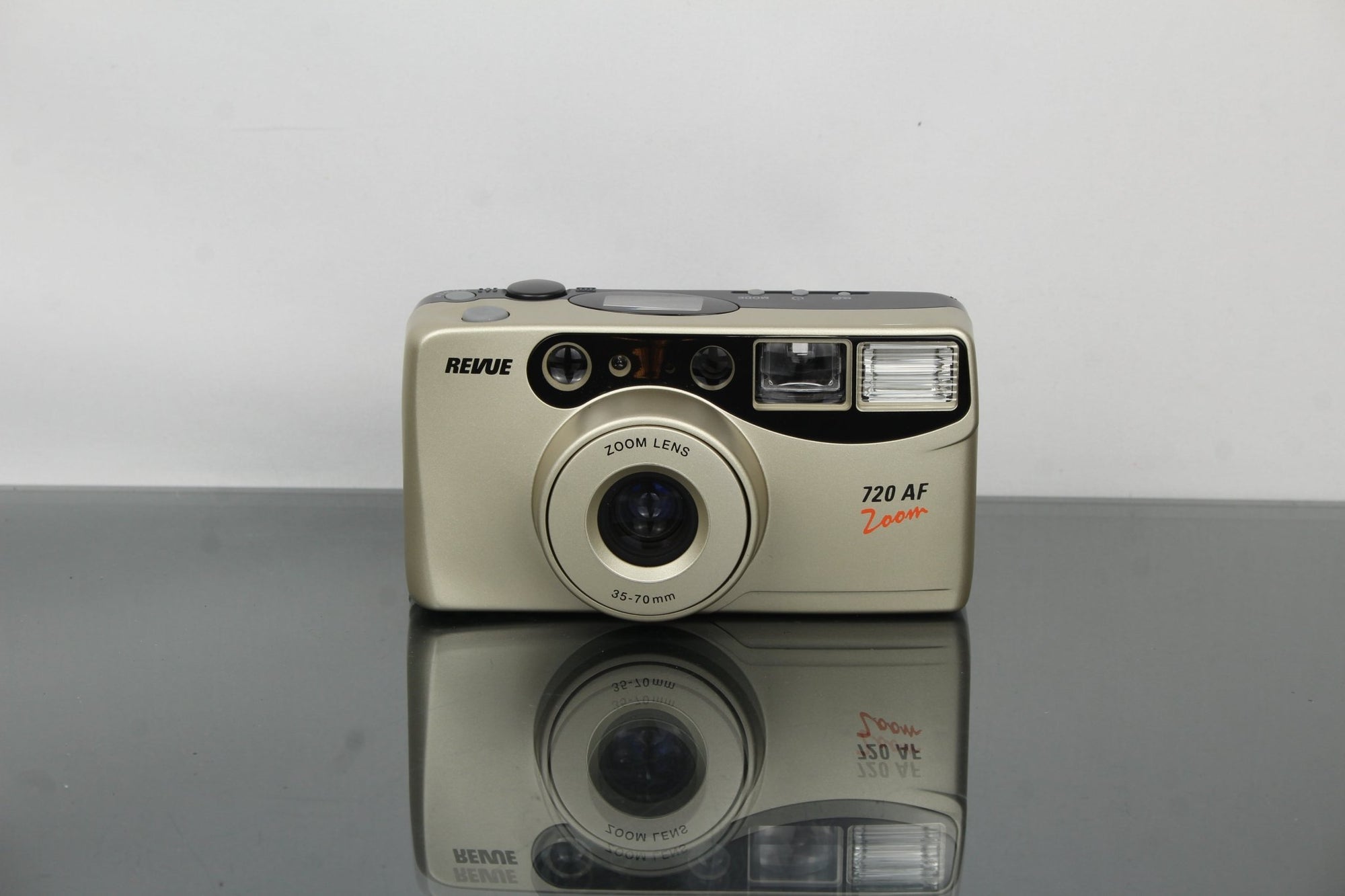 Revue 720 AF Zoom - Dutch|Thrift