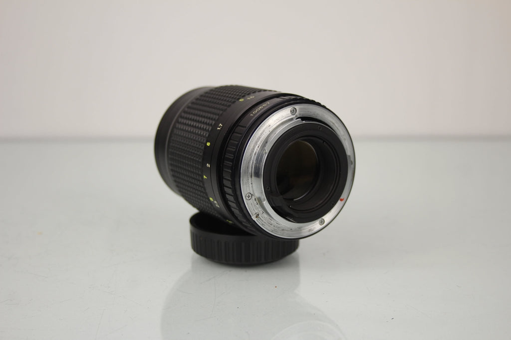 Ricoh XR Rikenon 1:2.8 135mm - Dutch|Thrift