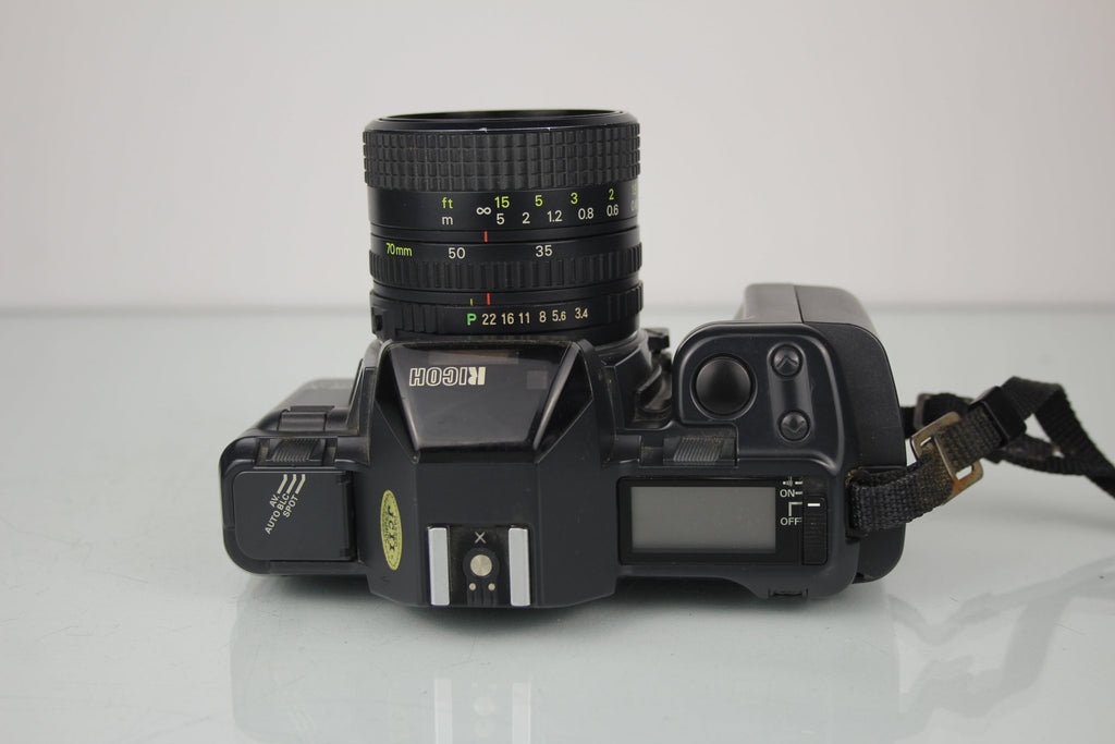 Ricoh XR - X + 35 - 70mm 1:3.4 - 4.5 lens - Dutch|Thrift