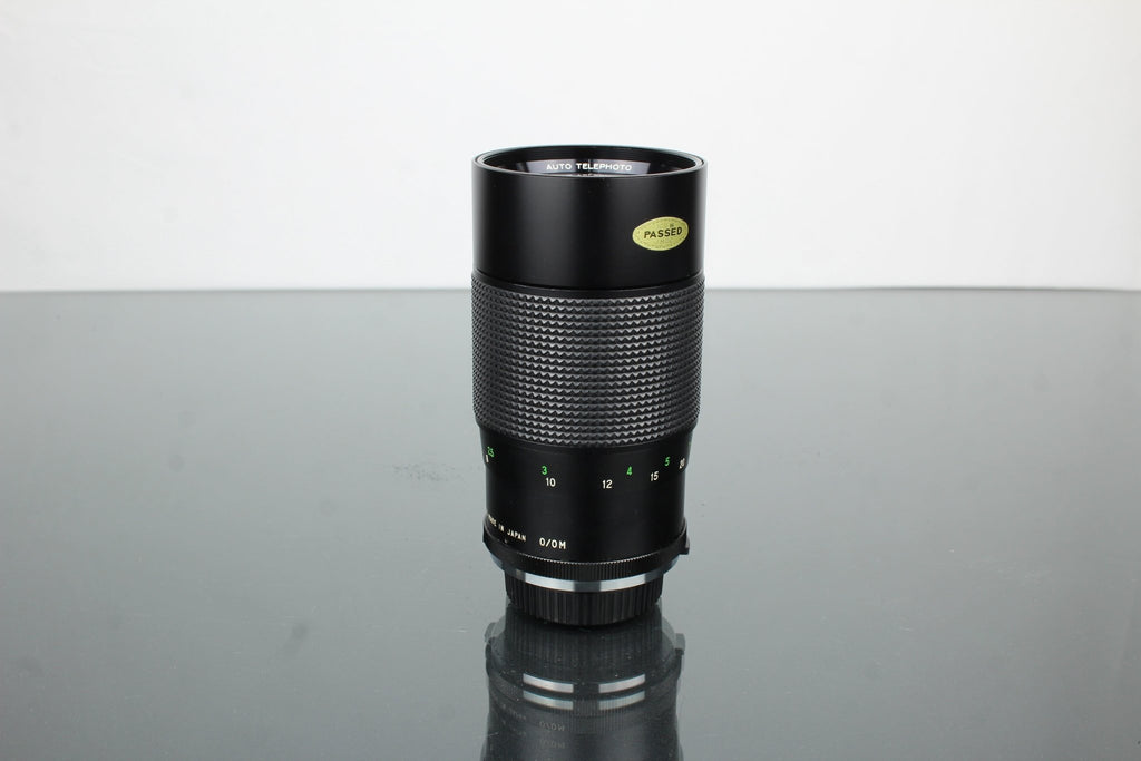 Vivitar 200mm 1:3.5 Olympus OM Mount - Dutch|Thrift
