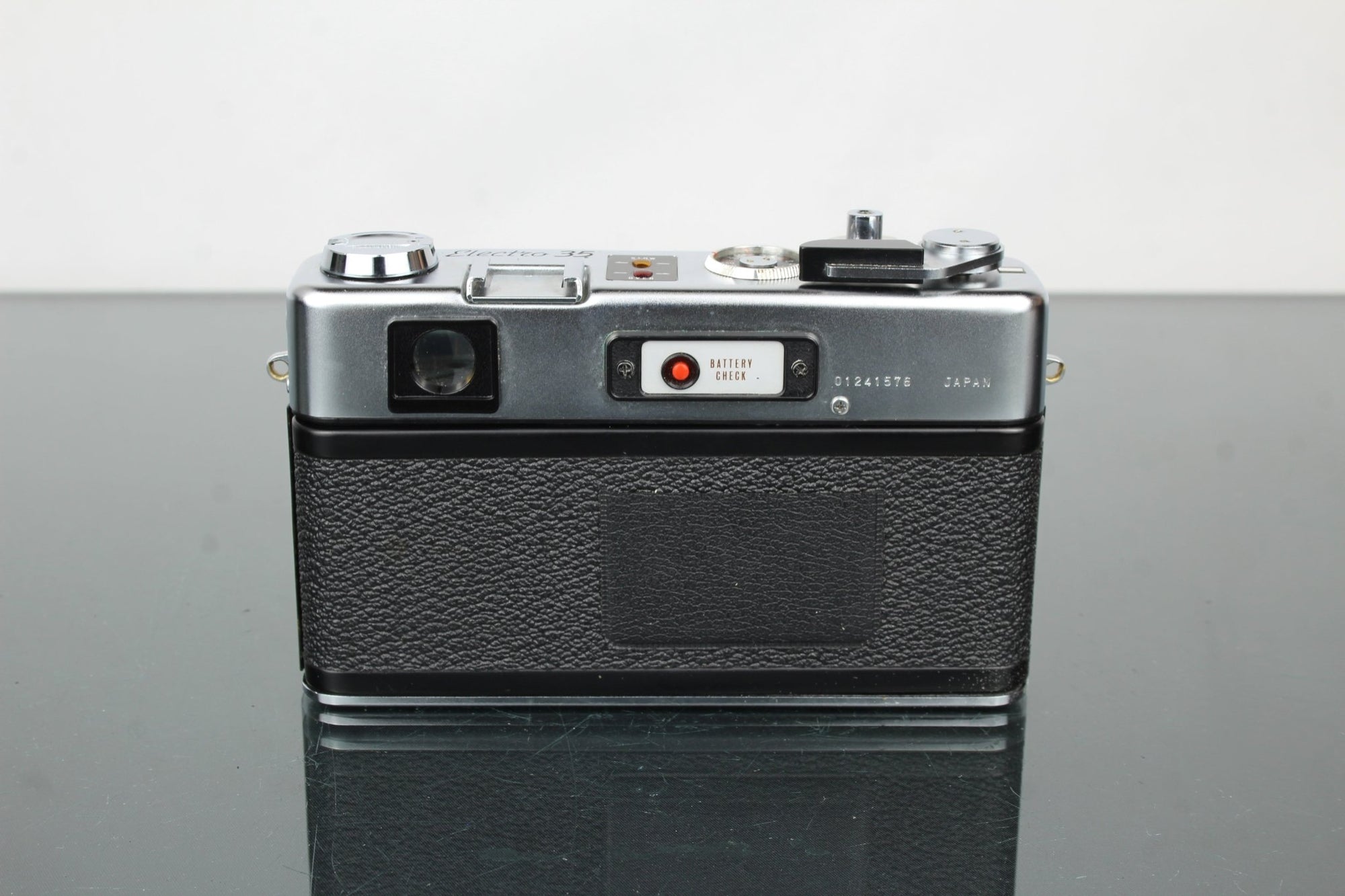 Yashica Electro 35 GS - Dutch|Thrift